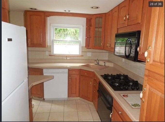 1911 Nash Ave - Photo 2 of 10