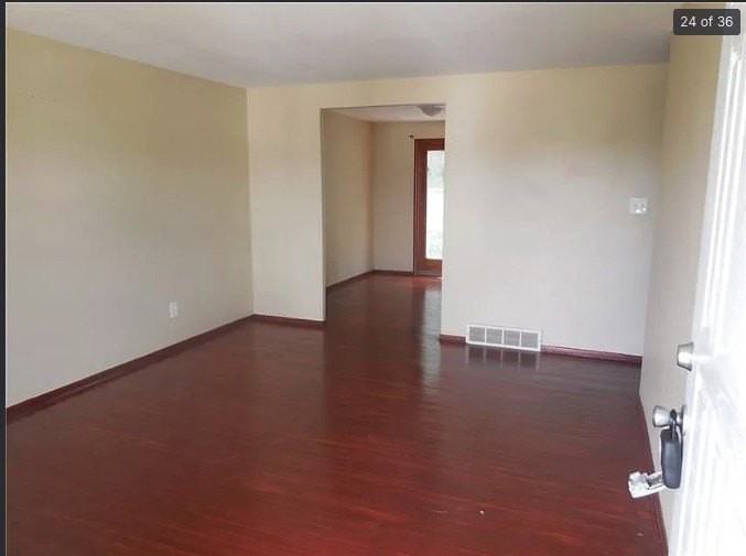 1911 Nash Ave - Photo 3 of 10
