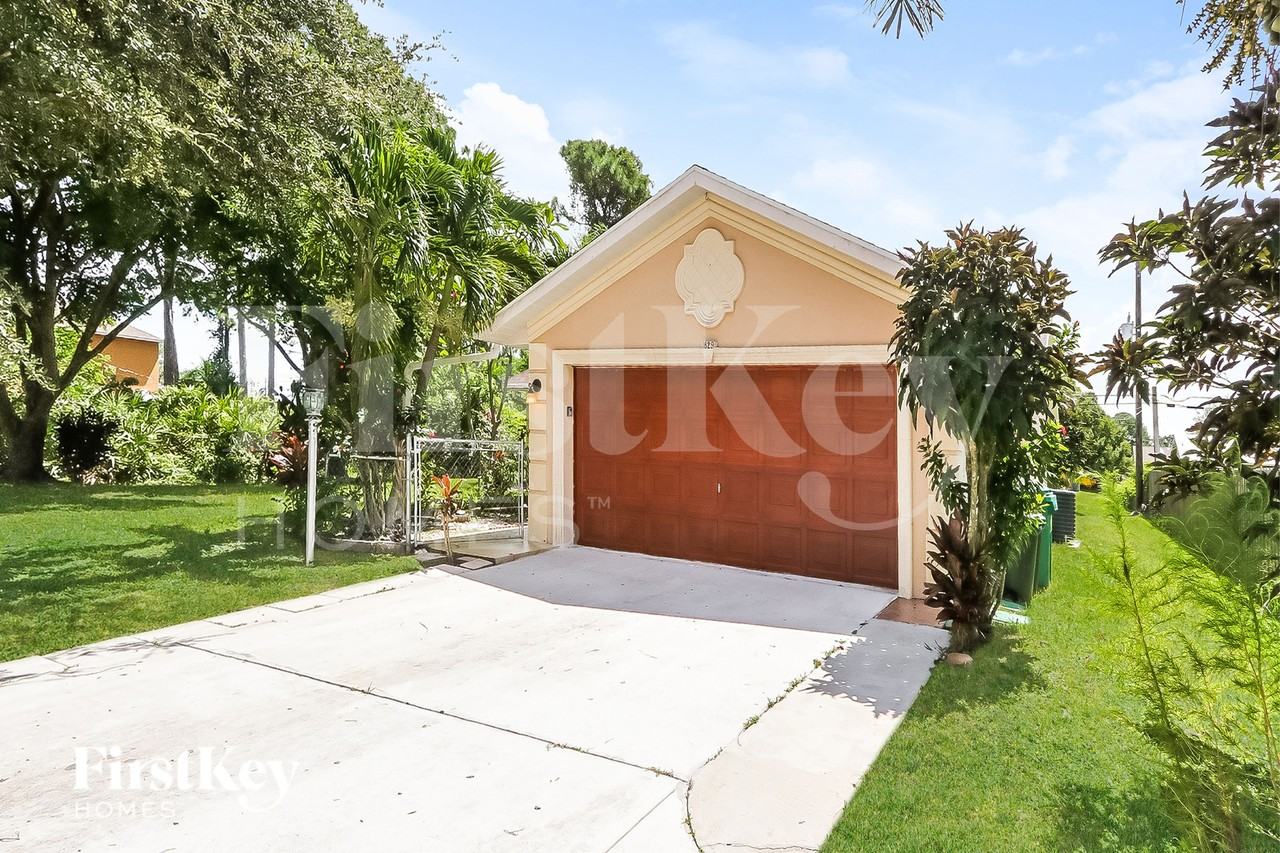 1829 Sw California Blvd - Photo 3 of 20