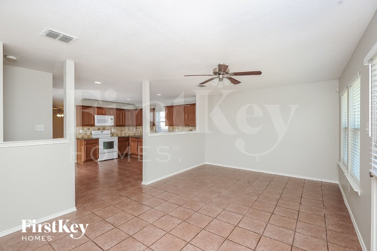 12640 Shady Cedar Dr - Photo 3 of 19