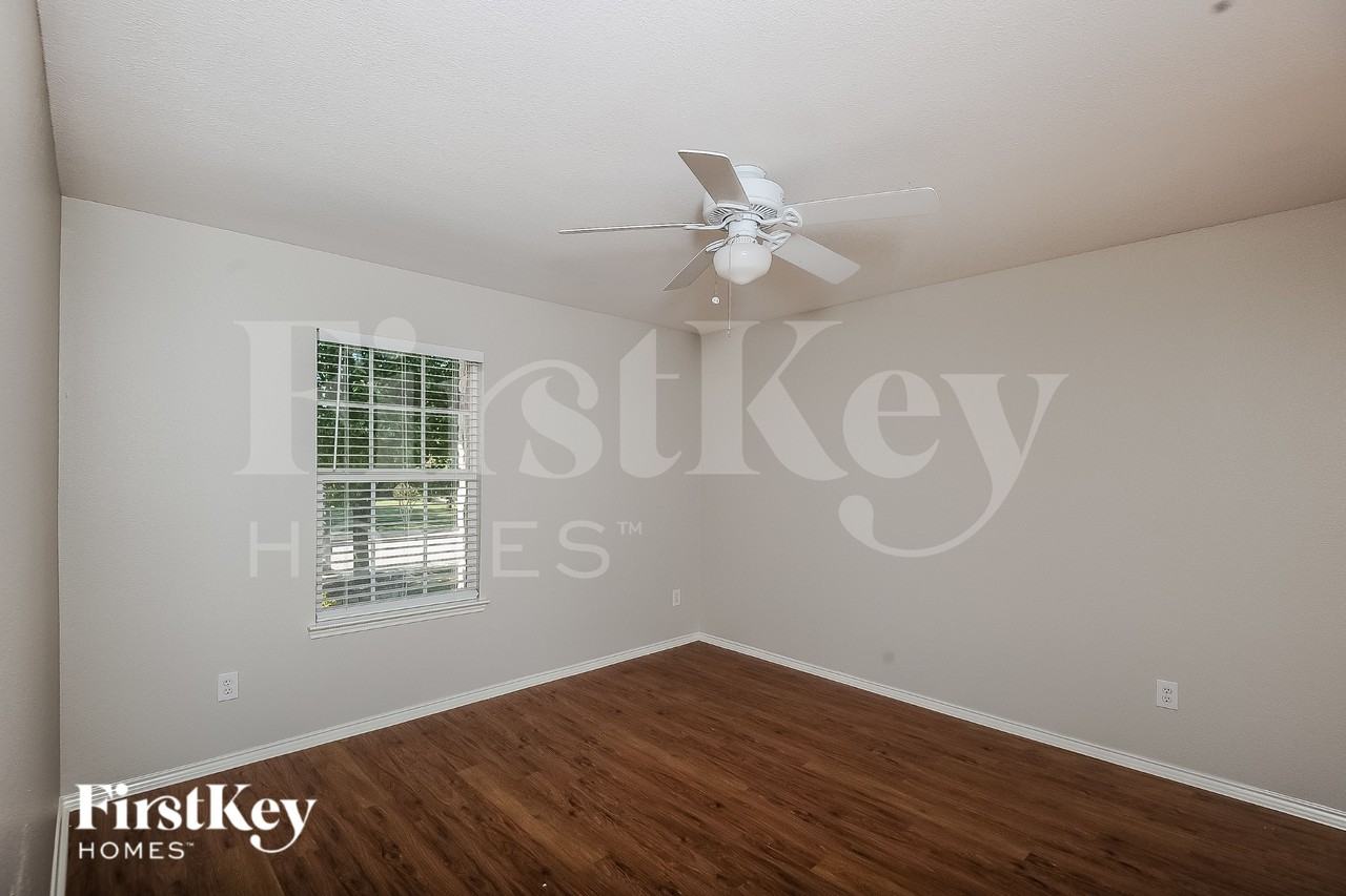 12640 Shady Cedar Dr - Photo 4 of 19