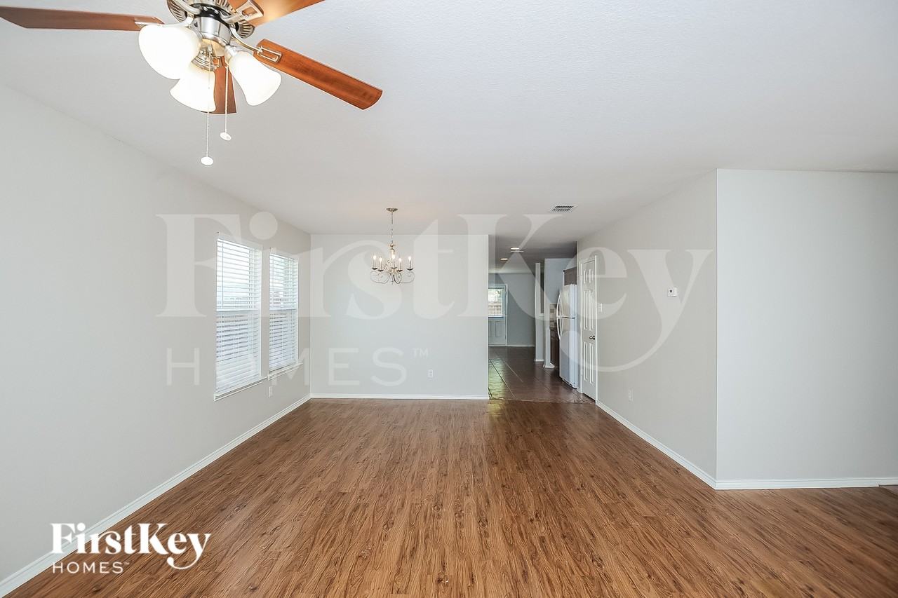 12640 Shady Cedar Dr - Photo 6 of 19
