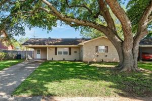 featured image of 1507 Holiday Pl