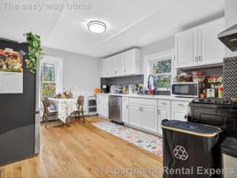 featured image of 114 Woodstock St #2