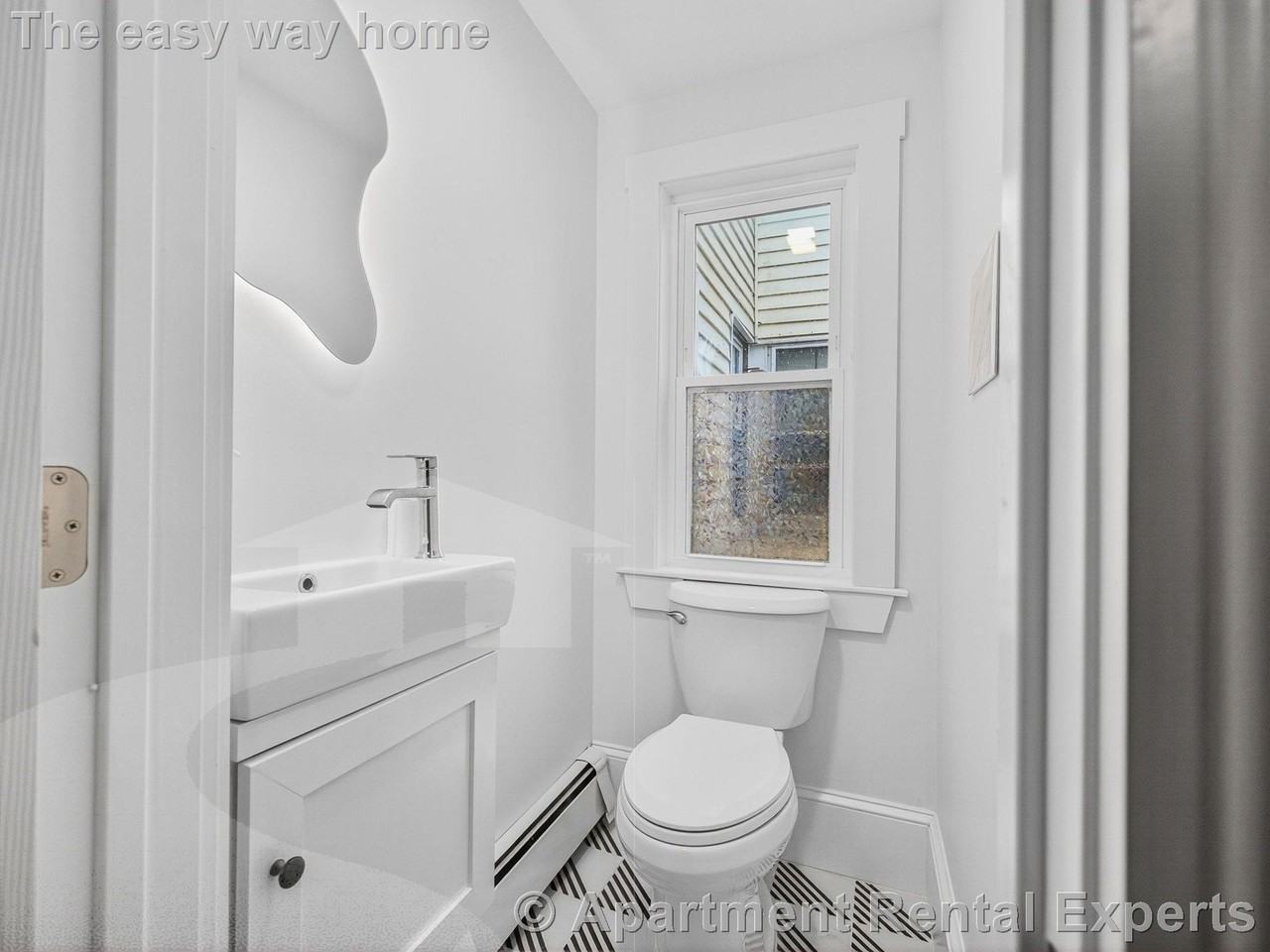 114 Woodstock St #2 - Photo 5 of 11