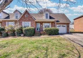 featured image of 62 Eastgate Cir #B