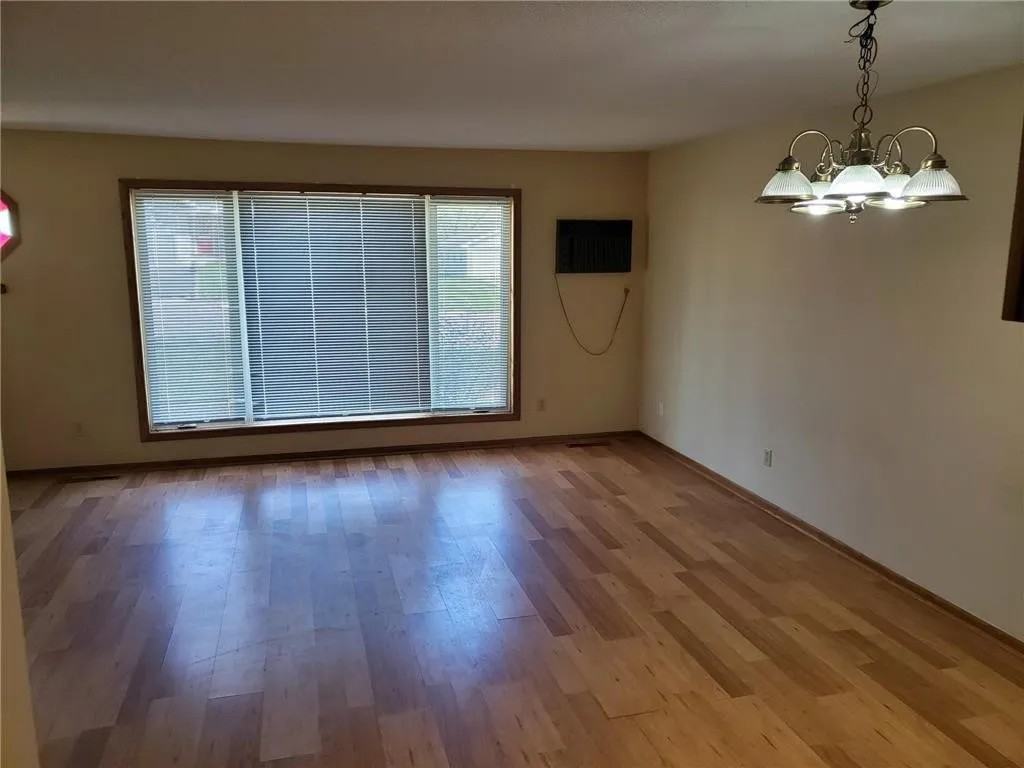 820 Cj Moe Blvd #1 - Photo 6 of 6