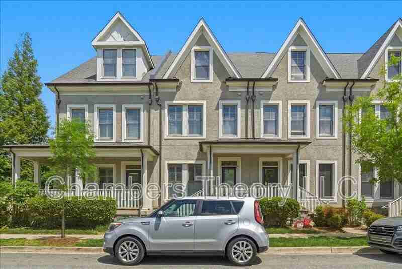 2735 Linden Ln - Photo 2 of 45