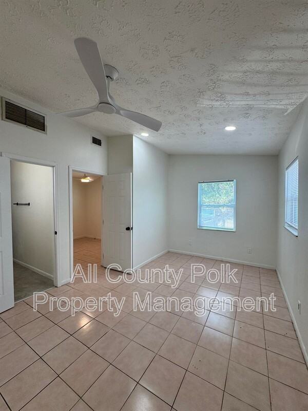 3018 Galaxy Ln - Photo 3 of 12