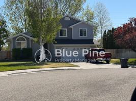 featured image of 1455 Fox Ct