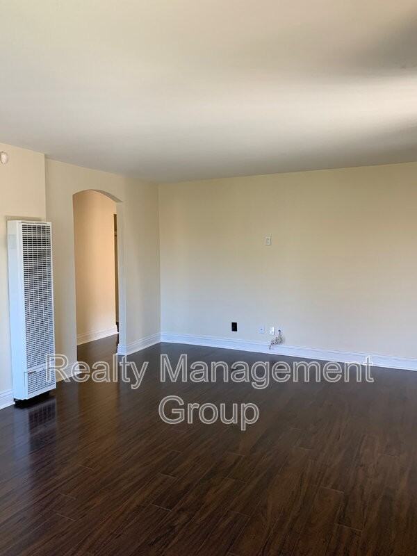 10182 Camino Ruiz #63 - Photo 2 of 11