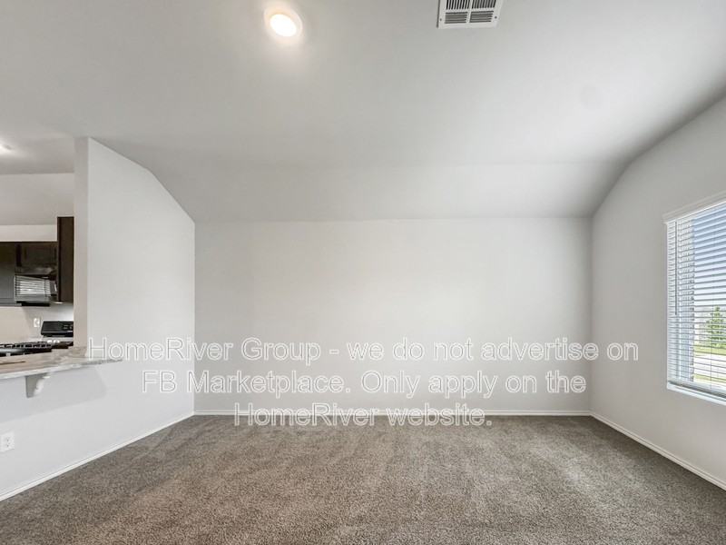 9613 Laredo Ln - Photo 6 of 24