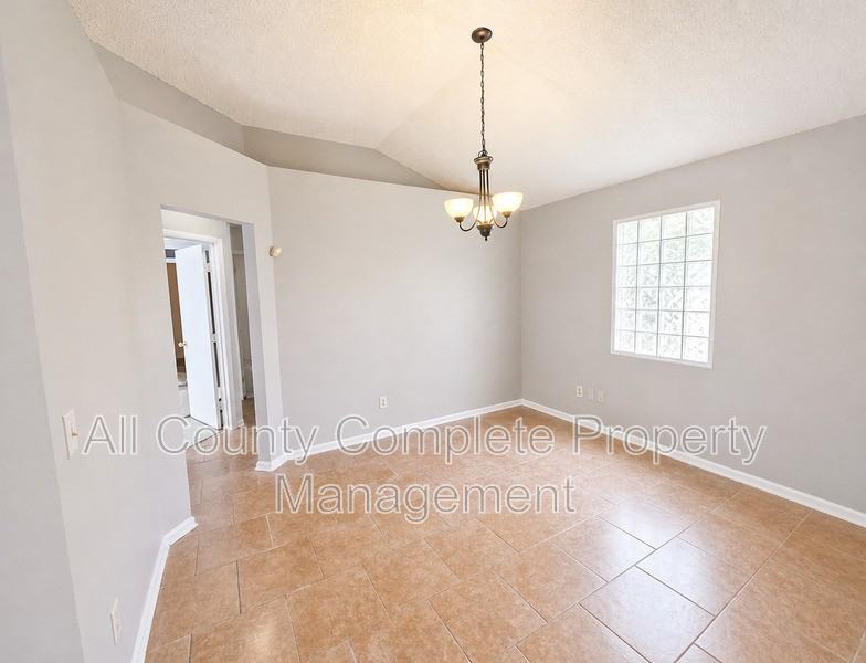 1281 Independence Dr - Photo 5 of 5