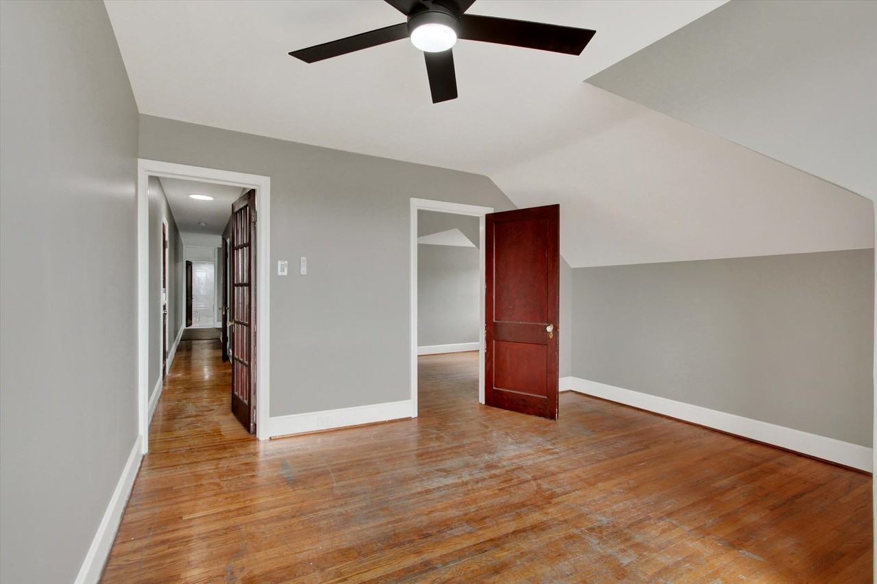 715 Oak Hill Ave #3N - Photo 4 of 18