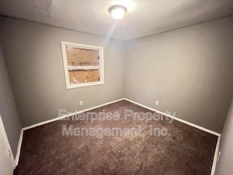 829 Alida Ave - Photo 5 of 11