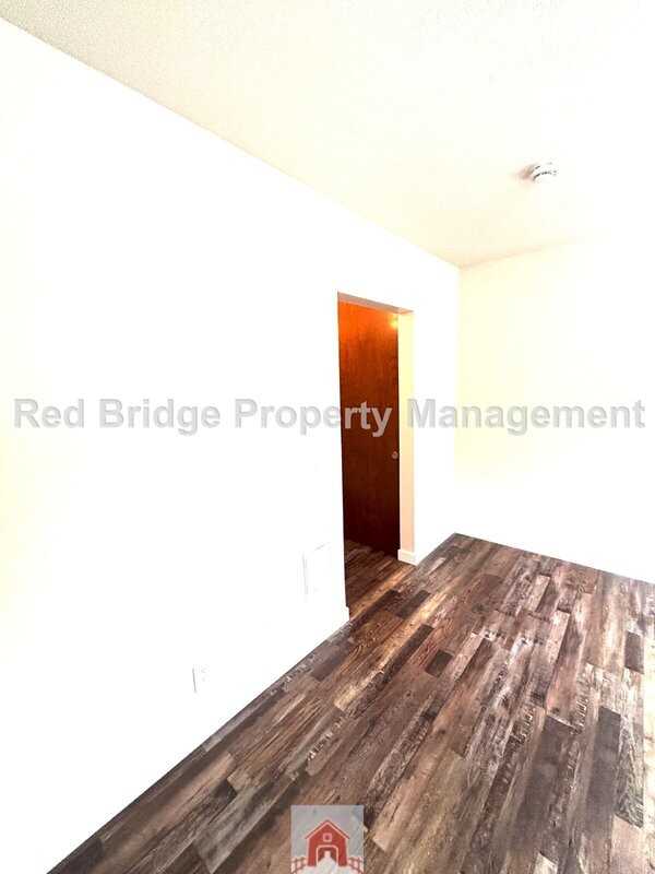 1607 Sw Montgomery St #6 - Photo 7 of 18