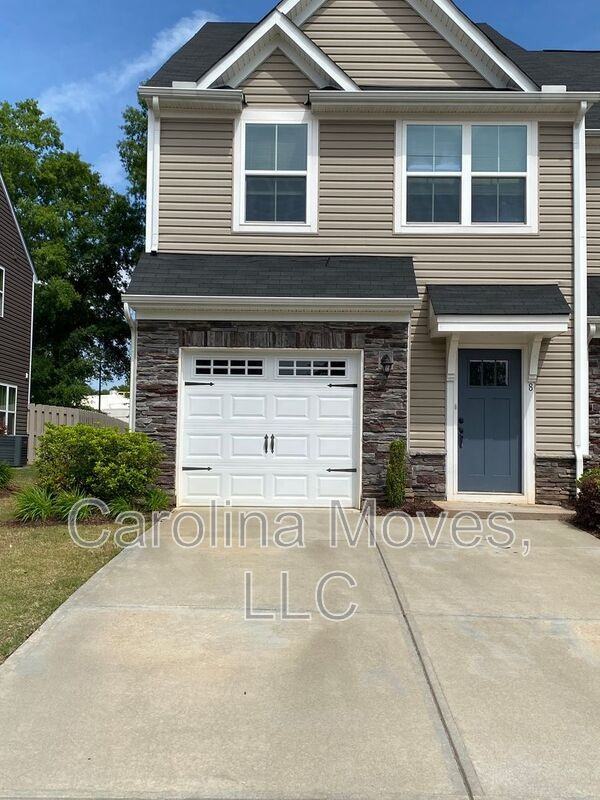 8 Willomere Way - Photo 2 of 22