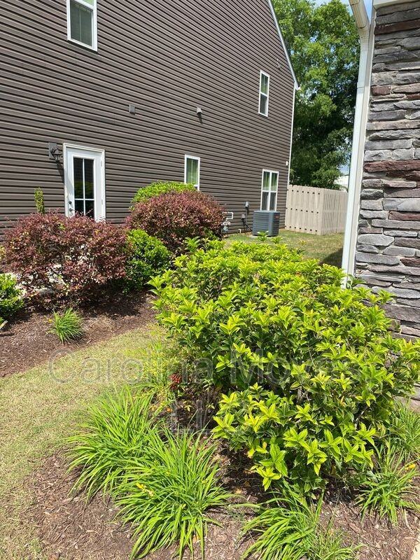 8 Willomere Way - Photo 3 of 22
