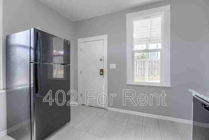 1240 S 15th St - Photo 6 of 25