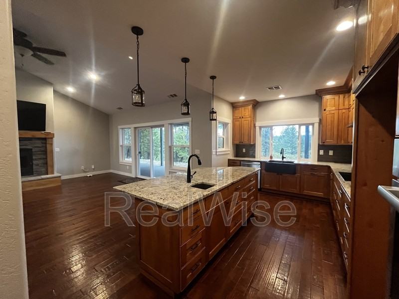 235 Needlewood Dr - Photo 7 of 50