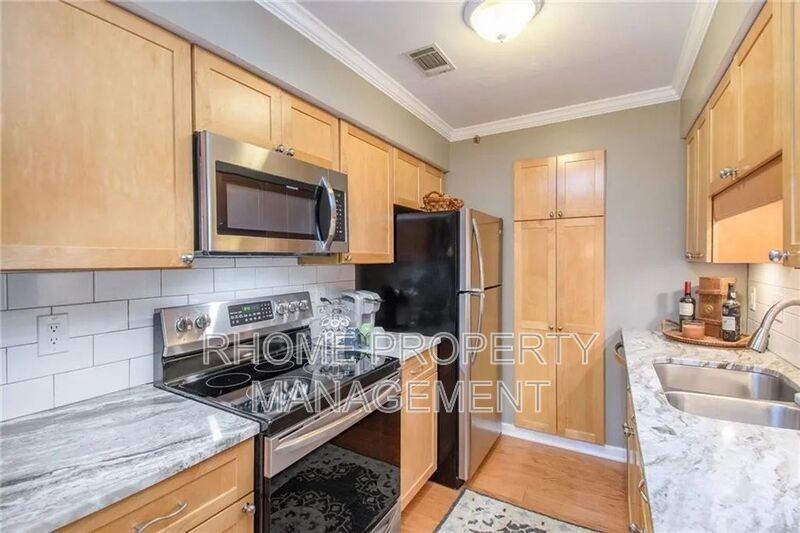 1418 Highland Bluff Dr Se - Photo 2 of 30
