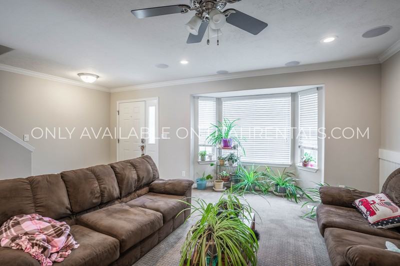 1478 E St - Photo 6 of 19