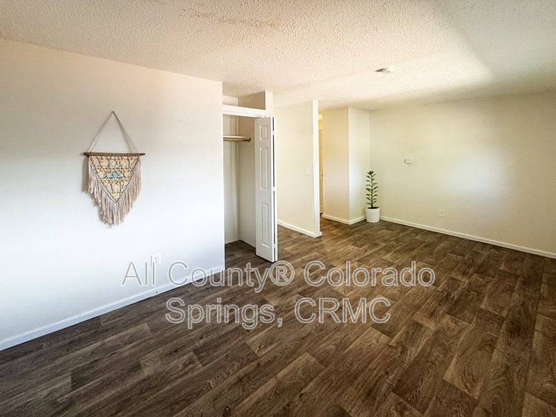 2119 Preuss Rd #2B