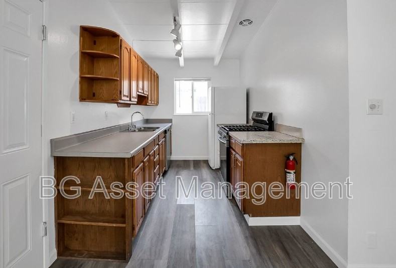 1588 Ridgecrest Rd - Photo 6 of 20