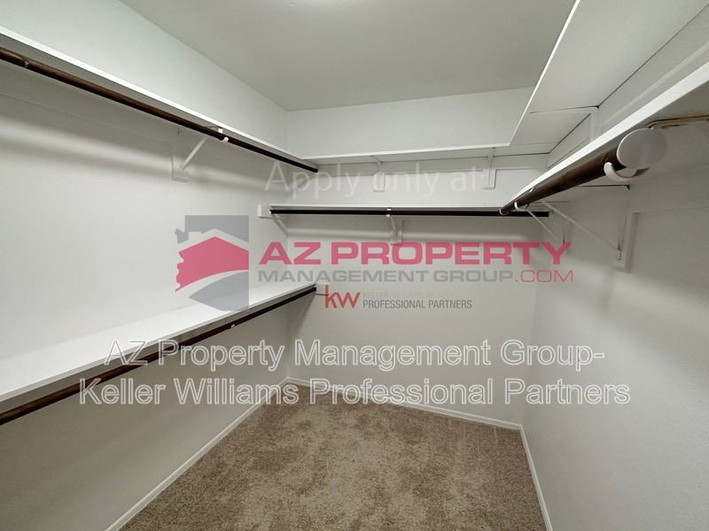 9803 W Kimberly Way - Photo 7 of 16