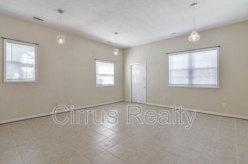1126 44th St - Photo 2 of 18