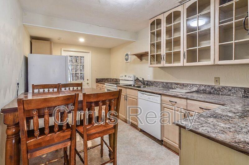 1126 44th St - Photo 7 of 18