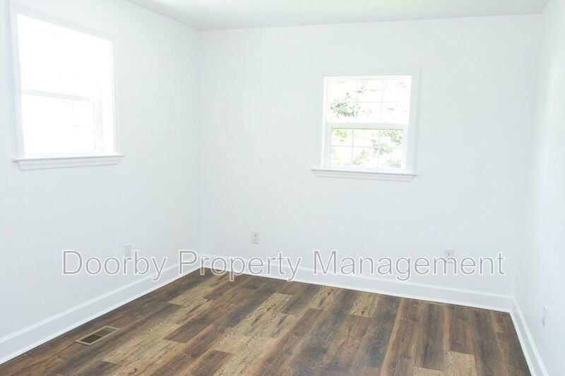 196 Rogers Rd - Photo 7 of 16