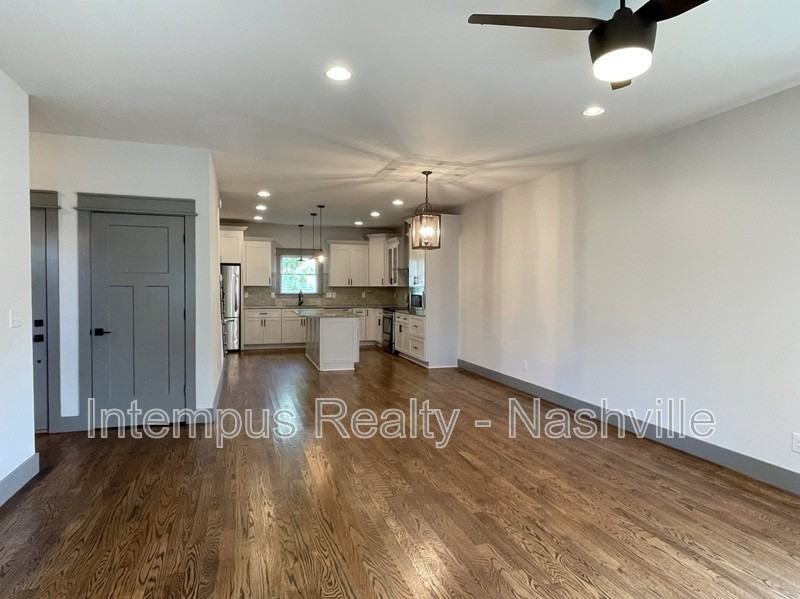 311 Urban Pl - Photo 5 of 37