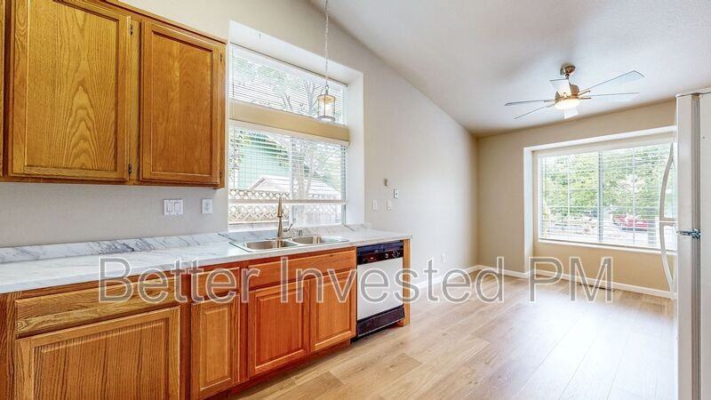 2328 Providence Ct - Photo 5 of 19
