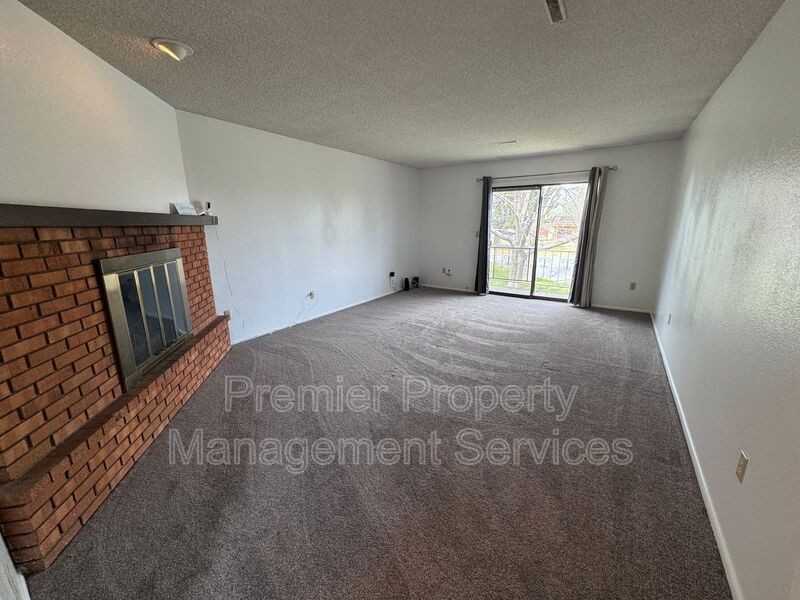 10 Miners Pl #4 - Photo 3 of 12