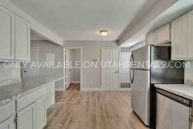 1731 Garden Dr - Photo 3 of 20