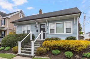 featured image of 11 Eustis Ave