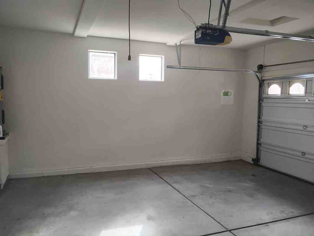 16231 N 30th Ter - Photo 4 of 32