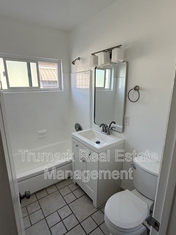 110 N Cedar St #16 - Photo 2 of 5