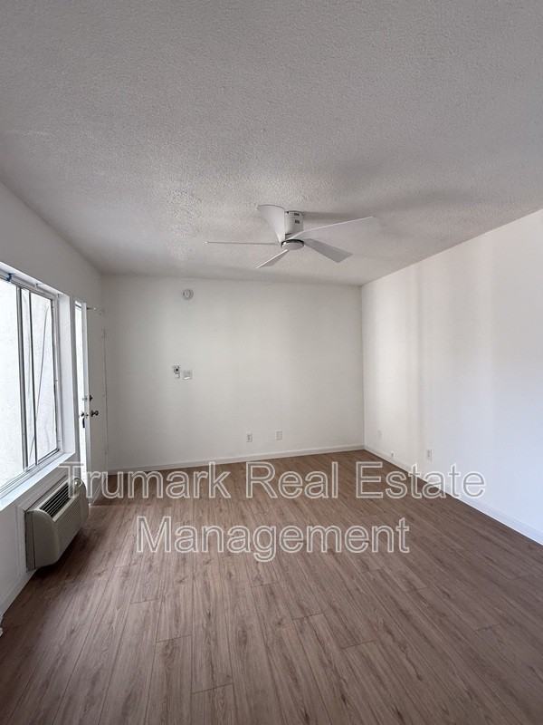 110 N Cedar St #16 - Photo 3 of 5