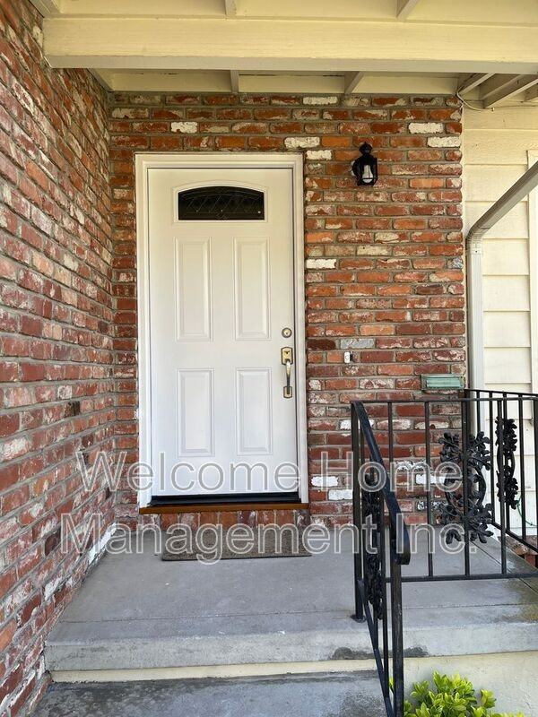 16233 San Remo Dr - Photo 3 of 49