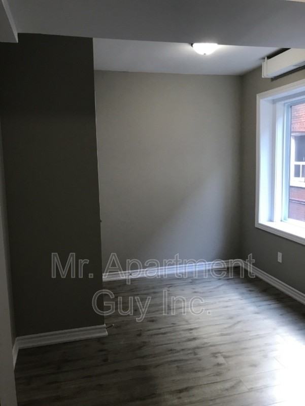 827 Main St E #203 - Photo 5 of 20