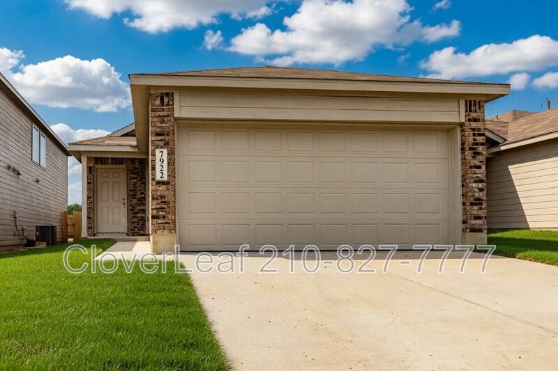 7922 Biggio Ln - Photo 3 of 33