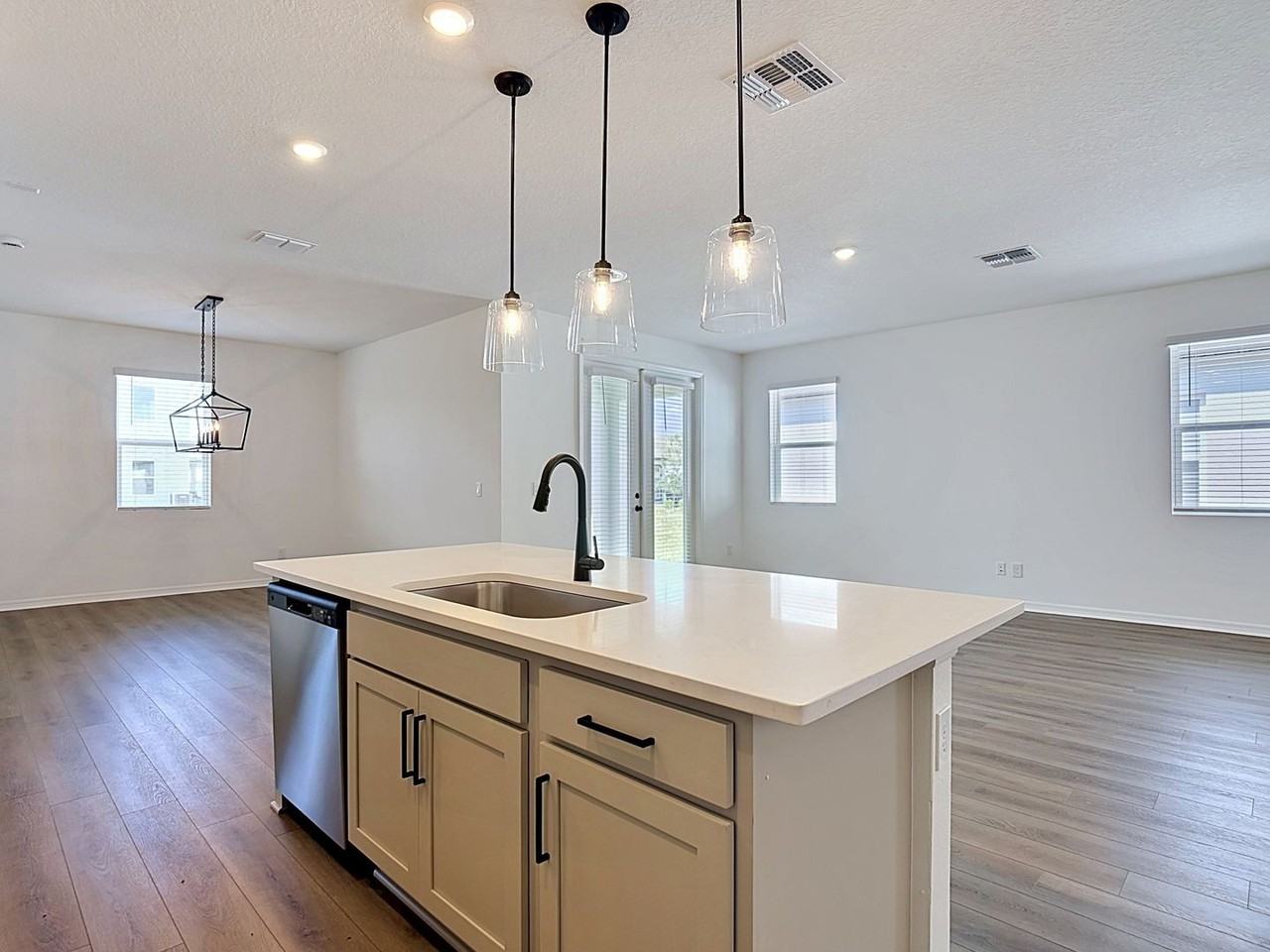 5762 Cattle Ranch Dr - Photo 6 of 50