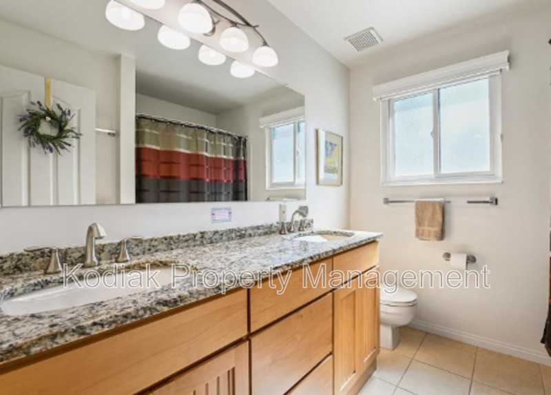 1051 E Ave - Photo 6 of 10