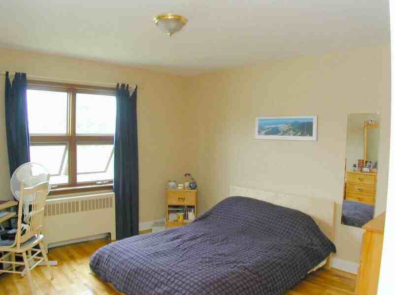 1194 Dover Cres - Photo 5 of 7
