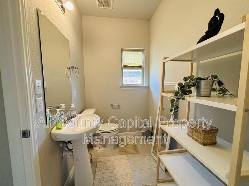 12605 Albatross Pass - Photo 3 of 12