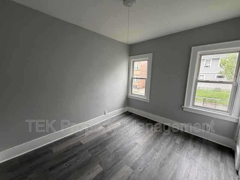 1 Bardin St #1 - Photo 3 of 9