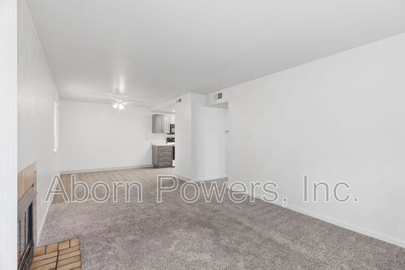2529 Greenwood Ln #06 - Photo 2 of 19