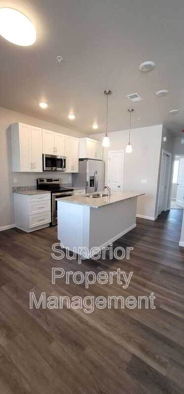 1611 Richard Martin Dr #202 - Photo 5 of 16